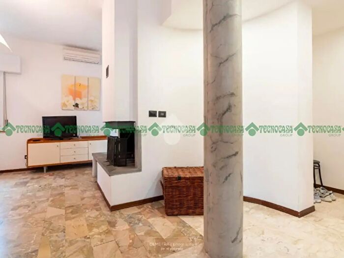 Appartamento trilocale in vendita in Via Provinciale, Valsamoggia