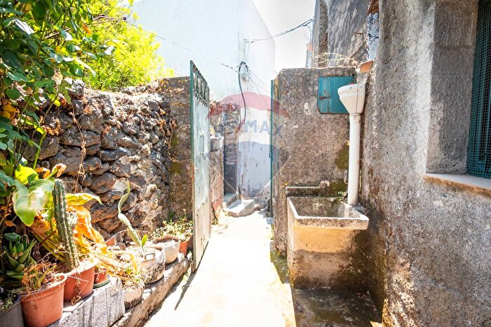 Casa bilocale in vendita in Vicolo Soldato Leone Alfio, Aci Bonaccorsi