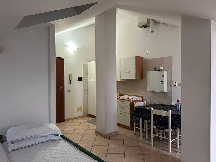 Appartamento monolocale in affitto in Viale Guglielmo Marconi, Centro, Savigliano