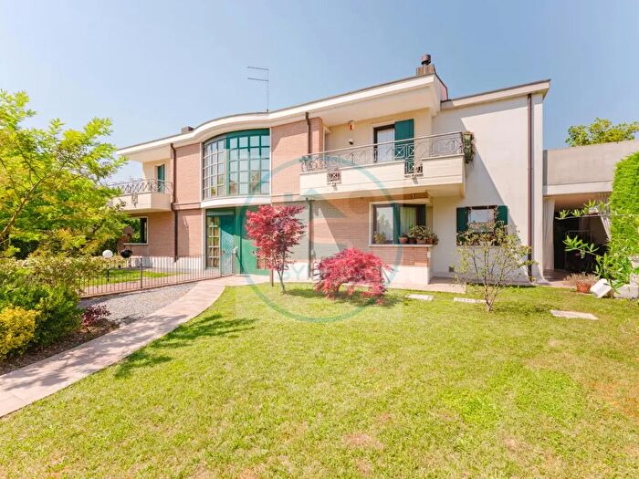 Casa con 7 locali in vendita in Via del Sannio Gazzera, Venezia