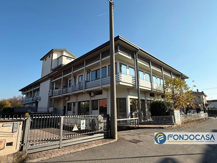 Appartamento quadrilocale in vendita in Zanica