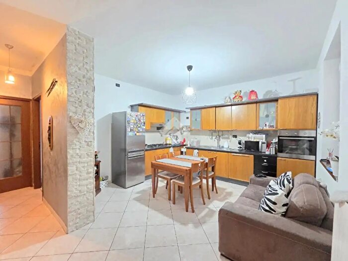 Casa trilocale in vendita in Via Roma, Alpignano