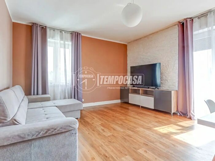 Appartamento trilocale in vendita in Via Maggiora, Borgomanero