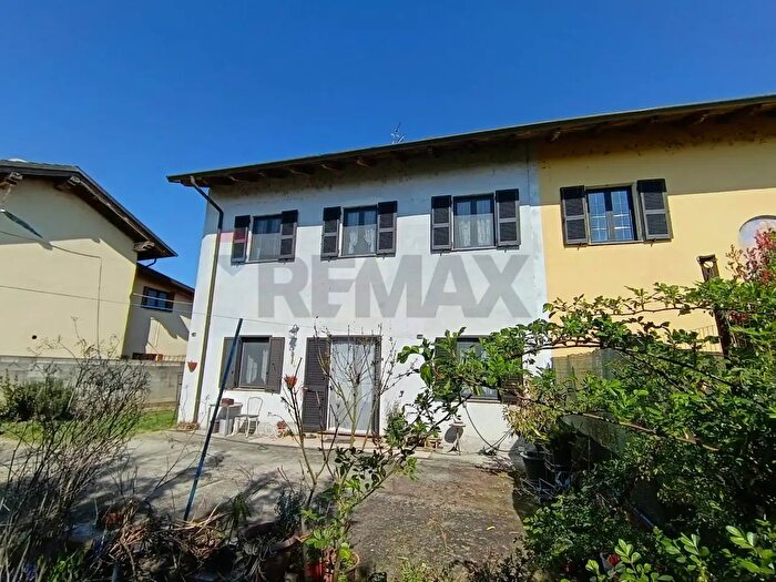 Case in Vendita e in Affitto - 2