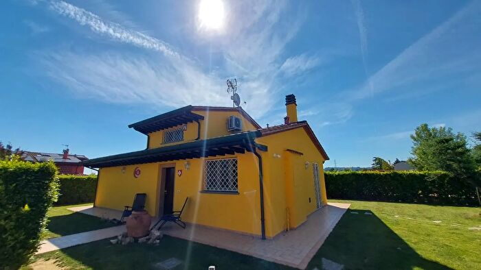 Casa con 7 locali in vendita in Montopoli In Val DArno