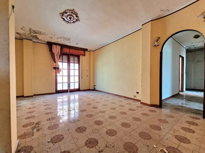 Appartamento con 5 locali in vendita in Via Petrarca Francesco, Quartu SantElena