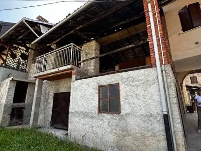 Casa con 5 locali in vendita in Doccio Quarona Cellio con Breia Vercelli Piemonte Italia, Quarona