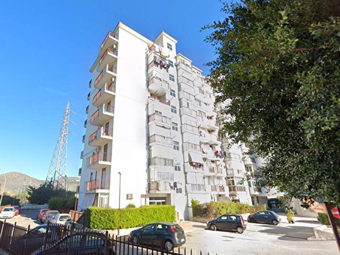 Appartamento quadrilocale in affitto in Via Patti, Pallavicino Villaggio Ruffini, Palermo