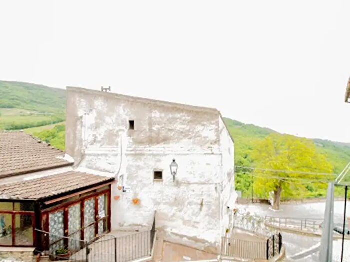 Appartamento con 6 locali in vendita in Via Torre, Alberona