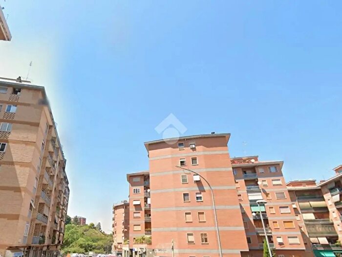 Appartamento trilocale in vendita in Via Umberto Moricca, Roma