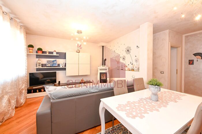 Casa con 5 locali in vendita in Via Monet, Castel Mella