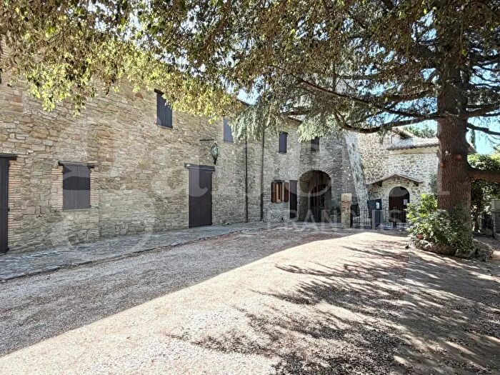 Appartamento quadrilocale in vendita in Frazione Paradiso, Assisi