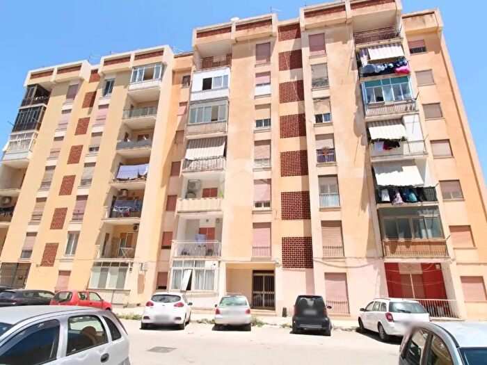 Appartamento quadrilocale in vendita in Via Aristofane, Trapani