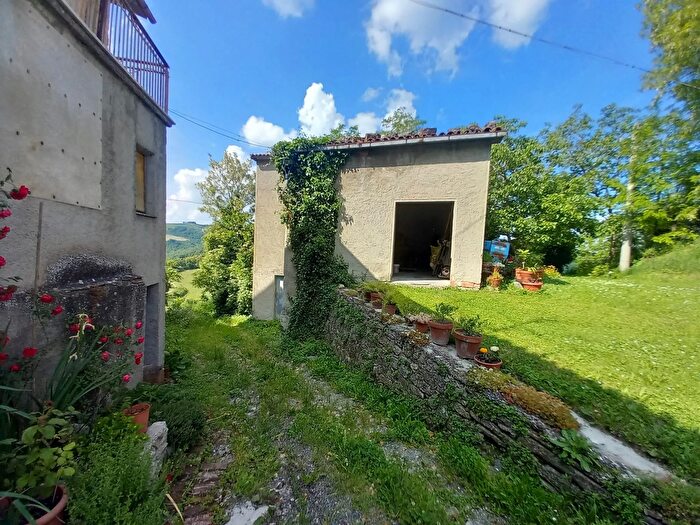 Casa quadrilocale in vendita in Località Rocca Pratiffi Castello, SantAgata Feltria