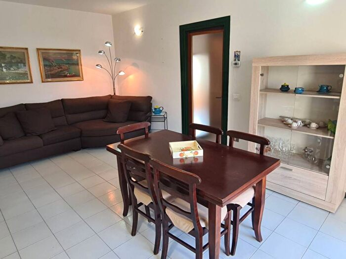 Appartamento trilocale in affitto in Via Roma, Centro, Saonara