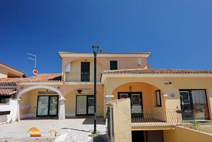 Appartamento trilocale in vendita in Viale Pietro Nenni, Loiri Porto San Paolo