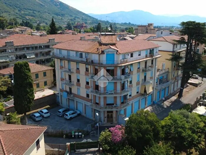 Appartamento trilocale in vendita in Via Santa Lucia, Cave