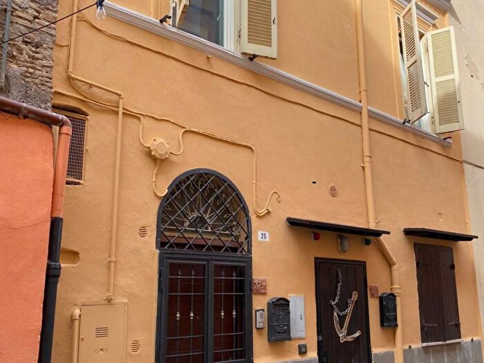 Casa trilocale in affitto in Via Andrea Sacchi, Centro, Nettuno