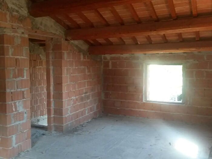 Appartamento con 9 locali in vendita in Perugia