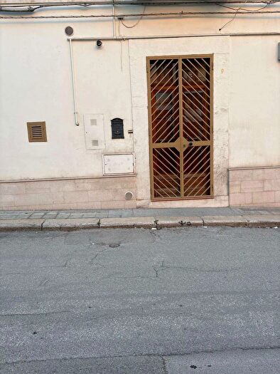 Casa trilocale in vendita in Canosa Di Puglia