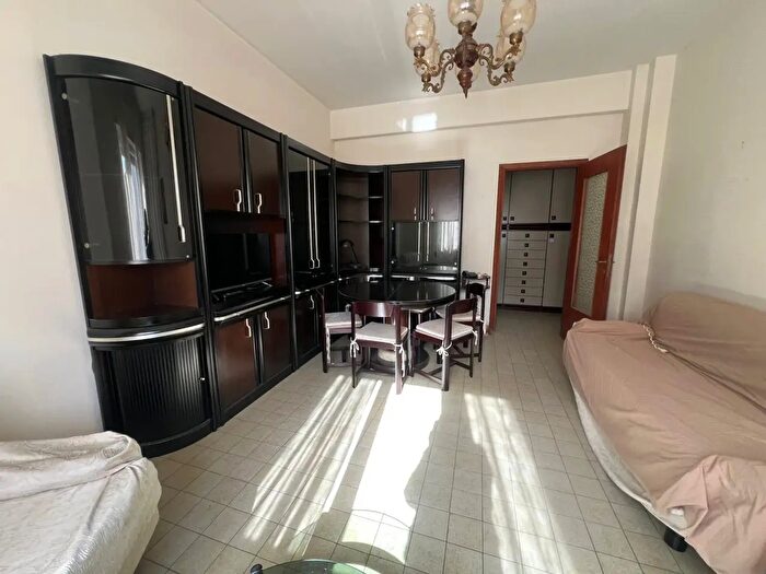 Appartamento trilocale in affitto in La Spezia