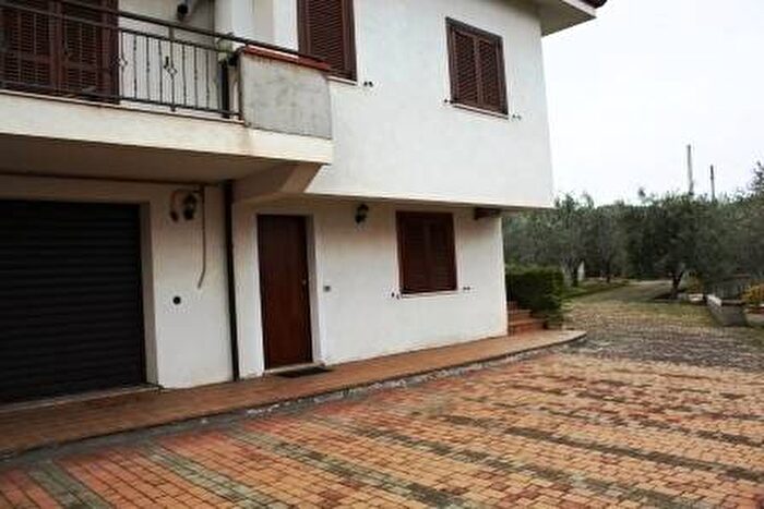 Casa quadrilocale in affitto in Contrada Malvitani, Marano Marchesato