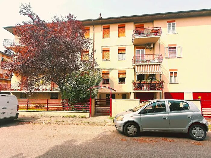 Appartamento con 6 locali in vendita in Forli'