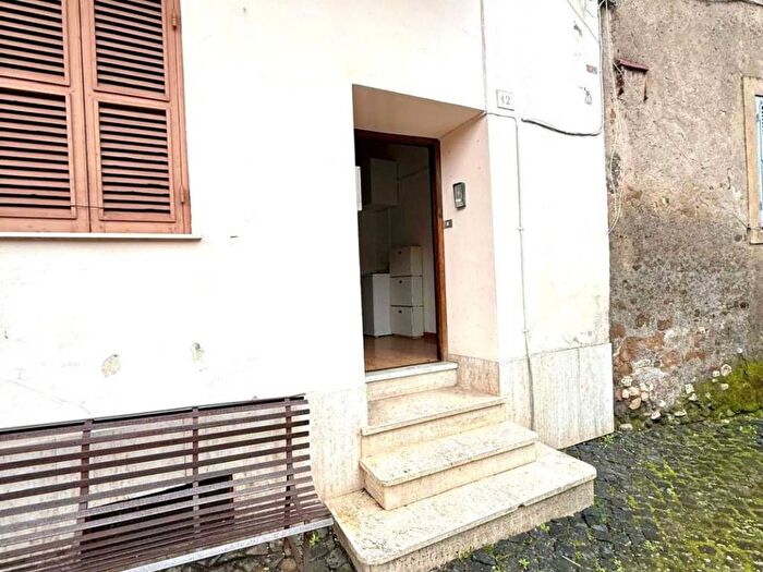 Appartamento trilocale in affitto in Piazza Giuseppe Garibaldi, Centro, Palestrina