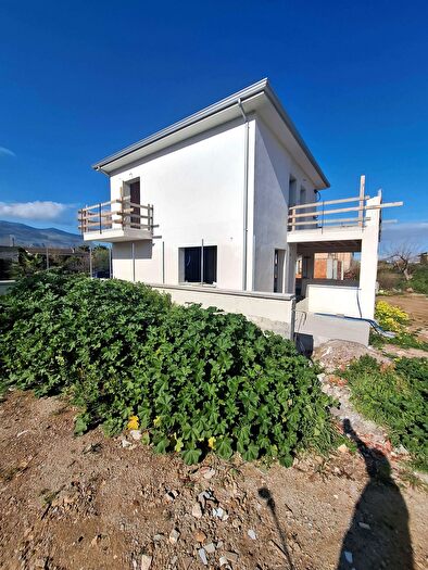 Casa con 5 locali in vendita in Via Seppia, Carini