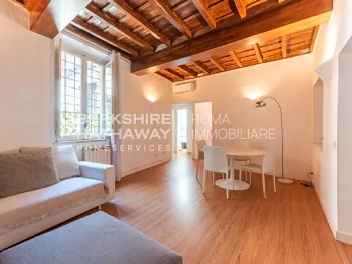 Appartamento bilocale in vendita in Via della Scrofa, Roma