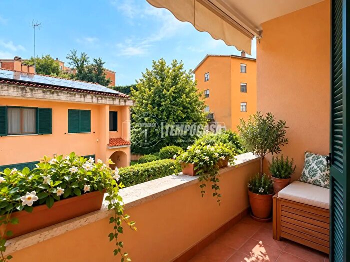 Appartamento trilocale in vendita in Via di Cotognola, Bracciano