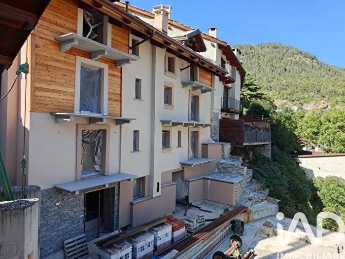 Appartamento quadrilocale in vendita in Via Des Ambrois, Oulx