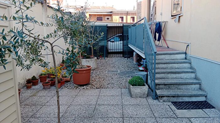 Appartamento trilocale in vendita in Via Cesare Battisti, Carpaneto Piacentino