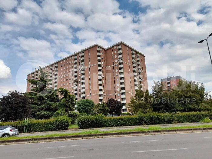 Appartamento trilocale in vendita in Via dei Missaglia, Milano