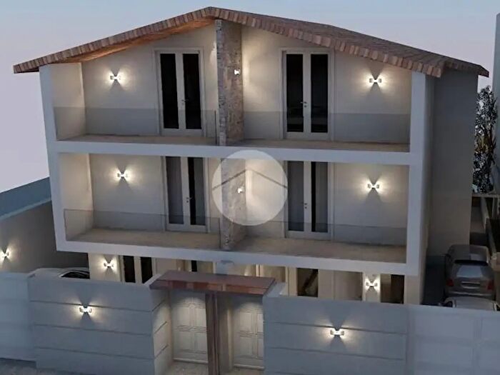 Casa con 6 locali in vendita in Corso Umberto, Succivo