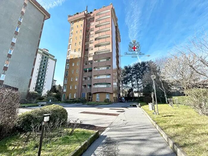 Appartamento trilocale in vendita in Via Saint Denis, Sesto San Giovanni