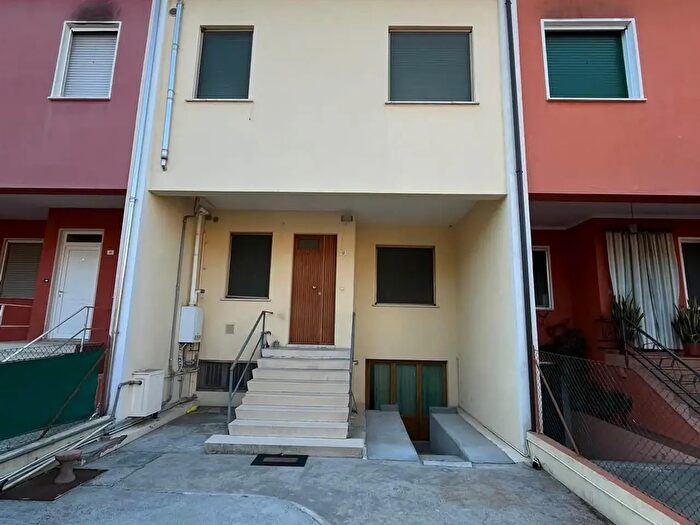 Casa con 5 locali in vendita in Quistello