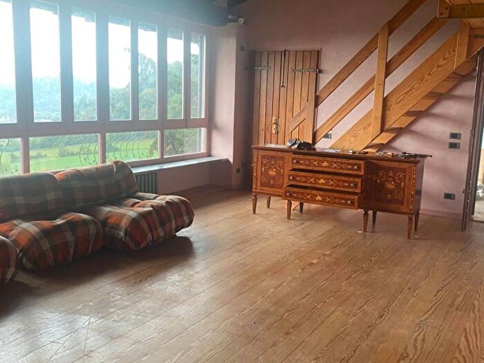 Casa con 6 locali in affitto in Via dei Roncati, Centro, San Paolo dArgon