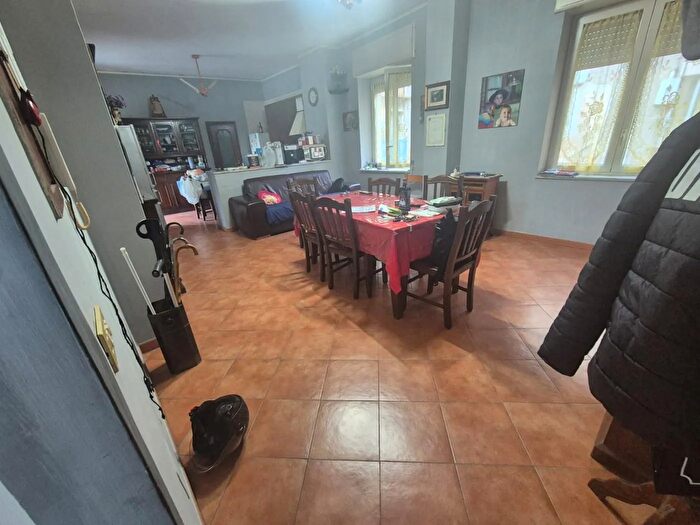 Appartamento quadrilocale in vendita in Vico delle Nocelle, Napoli