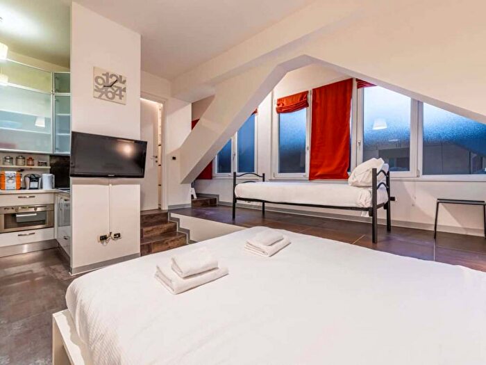 Appartamento monolocale in affitto in Via Principe Eugenio, Cenisio, Milano