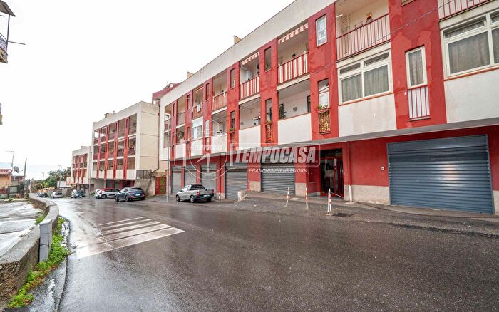 Appartamento quadrilocale in vendita in Strada Comunale Santa Lucia, Messina