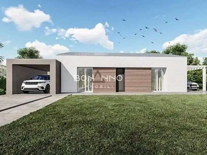 Casa con 5 locali in vendita in Via Postioma di Salvarosa, Castelfranco Veneto