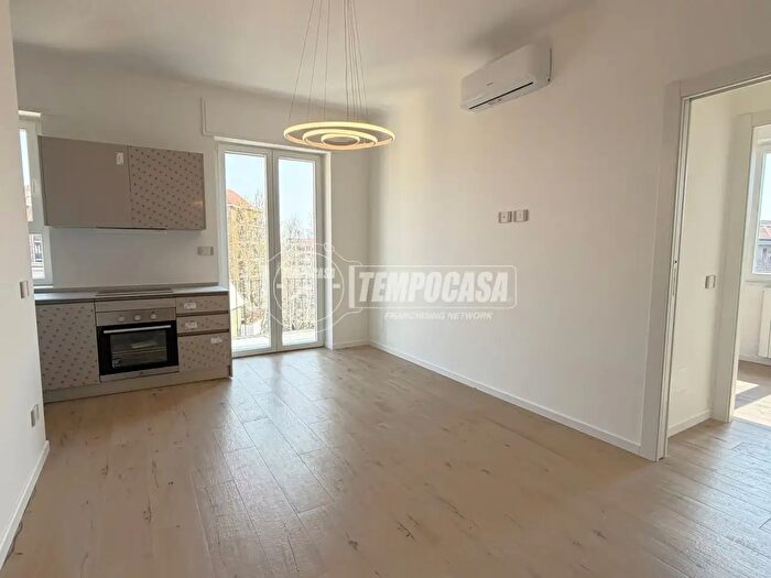 Appartamento bilocale in vendita in Via Tolmezzo, Milano