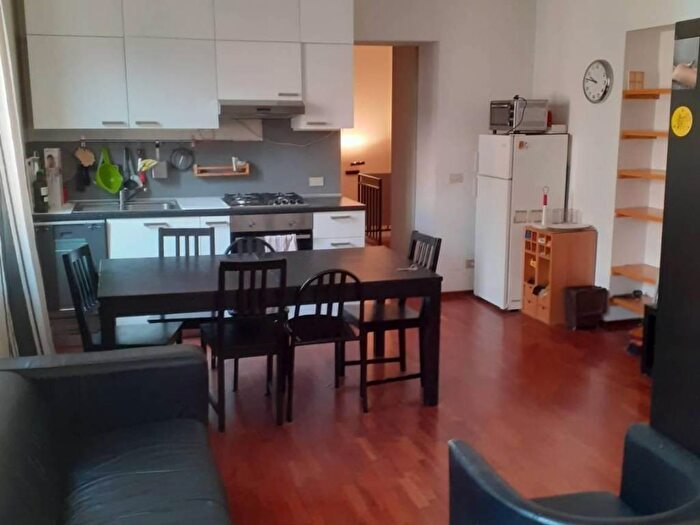 Appartamento trilocale in affitto in Via Galeazzo Alessi, Corso Genova, Milano