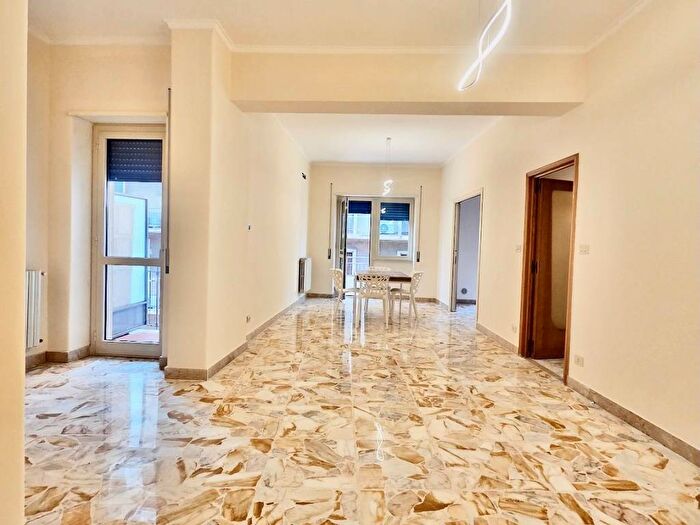 Appartamento trilocale in affitto in Via San Vito, Villa Bellini Santa Maria di Gesù, Catania