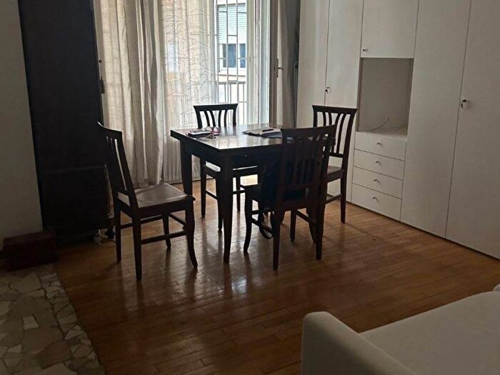 Appartamento monolocale in affitto in Viale Gian Galeazzo, Ticinese, Milano