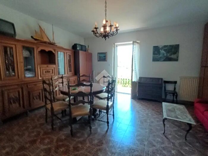 Casa con 6 locali in vendita in Località Colle Conchi, Olevano Romano