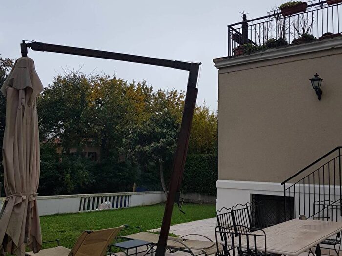 Casa quadrilocale in affitto in Via Nicolò Tron, Marghera Catene, Venezia