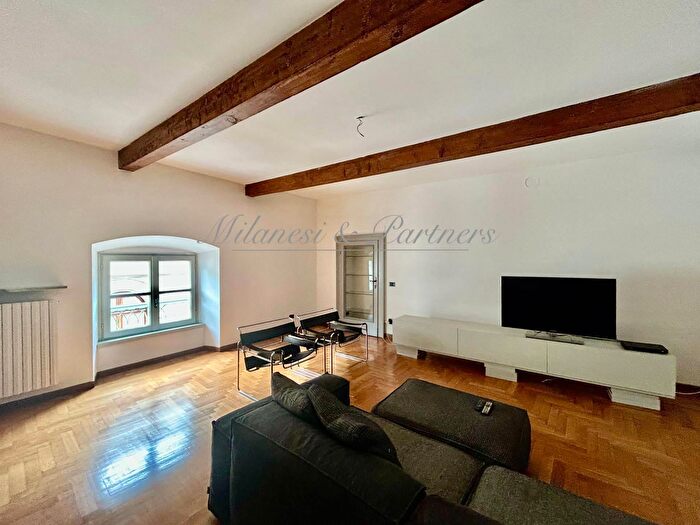 Appartamento quadrilocale in affitto in Piazzetta del Delfino, Bergamo