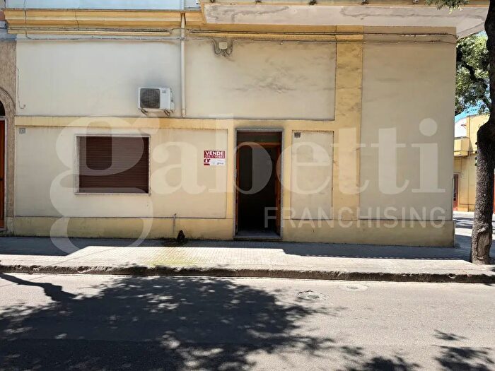 Casa quadrilocale in vendita in Via Vittorio Emanuele II, Nardo'